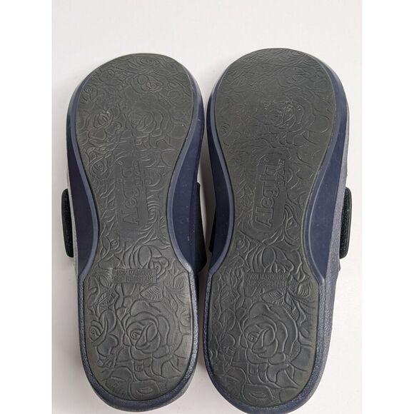 Traq By Alegria Women's Blue Qwik Smart Comfort Walking Shoe Sneaker, 42 (US 11) - Picture 12 of 16